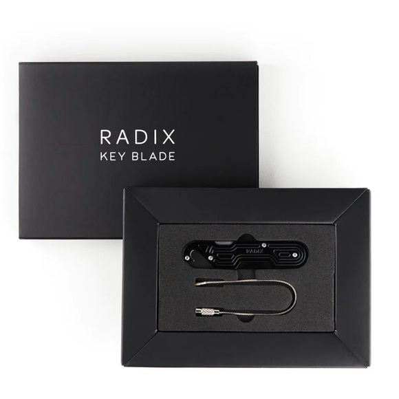 New in Box-Radix Key Blade the ultimate minimalist tool to keep on your keychain - Picture 1 of 7